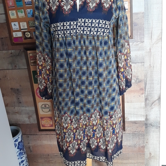 Reborn Dress.             A-34 - Picture 3 of 9